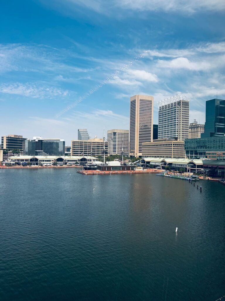 Skyline del Inner Harbor de Baltimore, Maryland - guía del recién llegado: certificado de inspección de Maryland, MVA y peajes por video